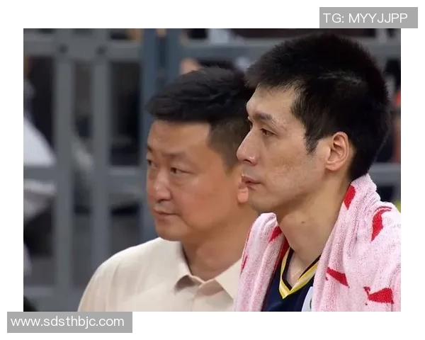 任骏飞在CBA赛场的崛起与挑战解析，展现篮球运动员的奋斗精神与职业生涯发展